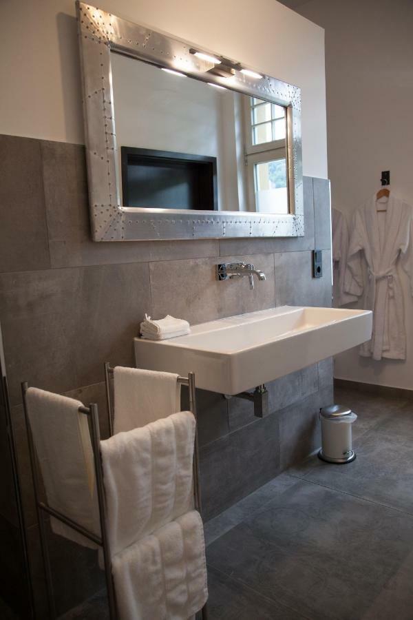 Guesthouse Altes Rathaus Рюдесхайм ам Рейн Екстериор снимка